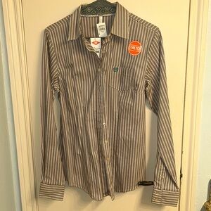 NWT cinch button down striped shirt, size women’s medium.